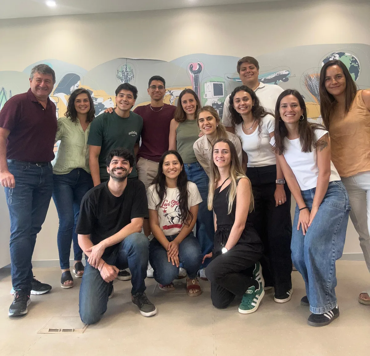 Sesion practica de adopcion de IA con un equipo empresarial
