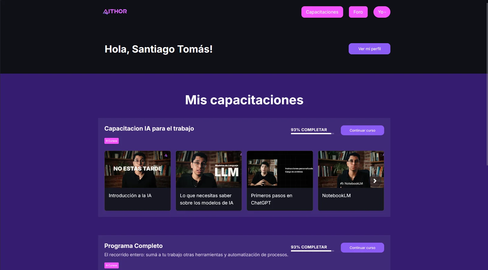 Panel de la plataforma de Aithor con las capacitaciones y el avance de cada módulo
